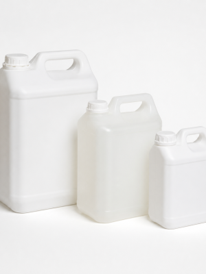 White and natural HDPE jerry cans with handles and screw caps