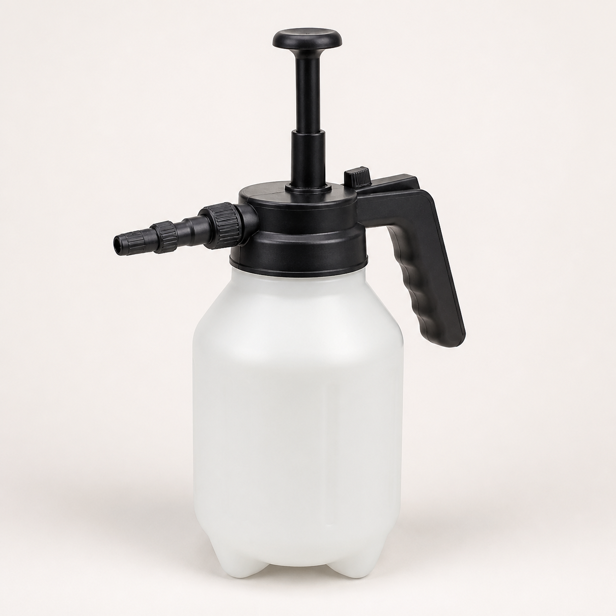 Two-litre pump pressure sprayer bottle with tall plunger and handle