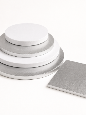 Round and square foil-laminated cake base boards