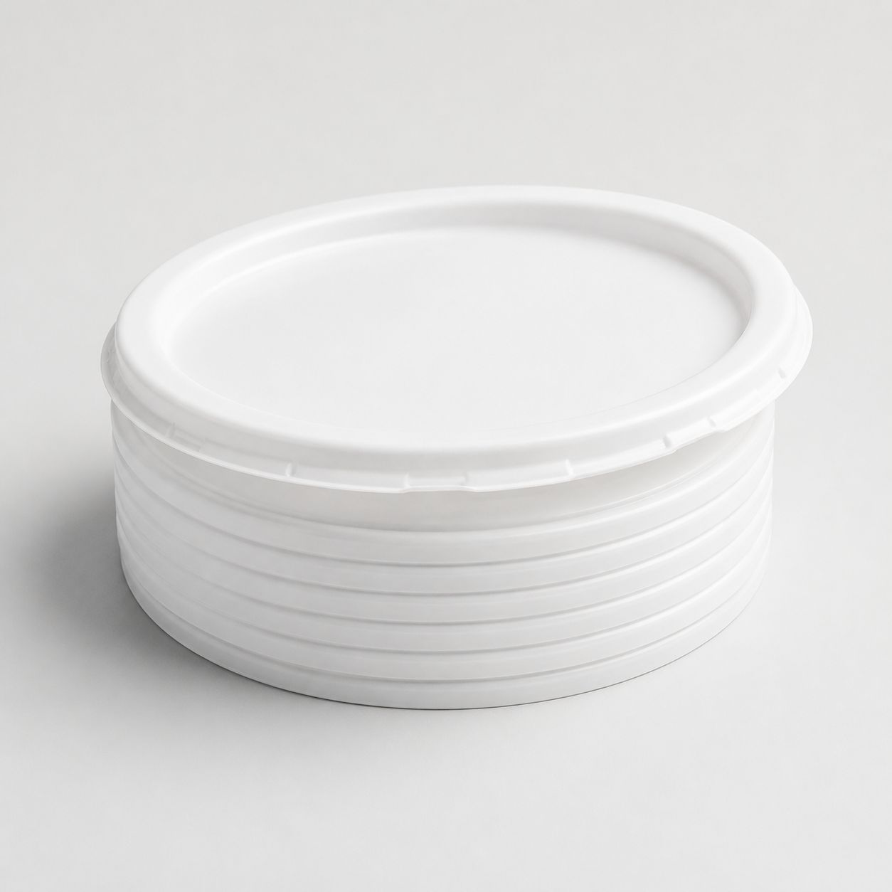 White snap-on lids for foam food tubs